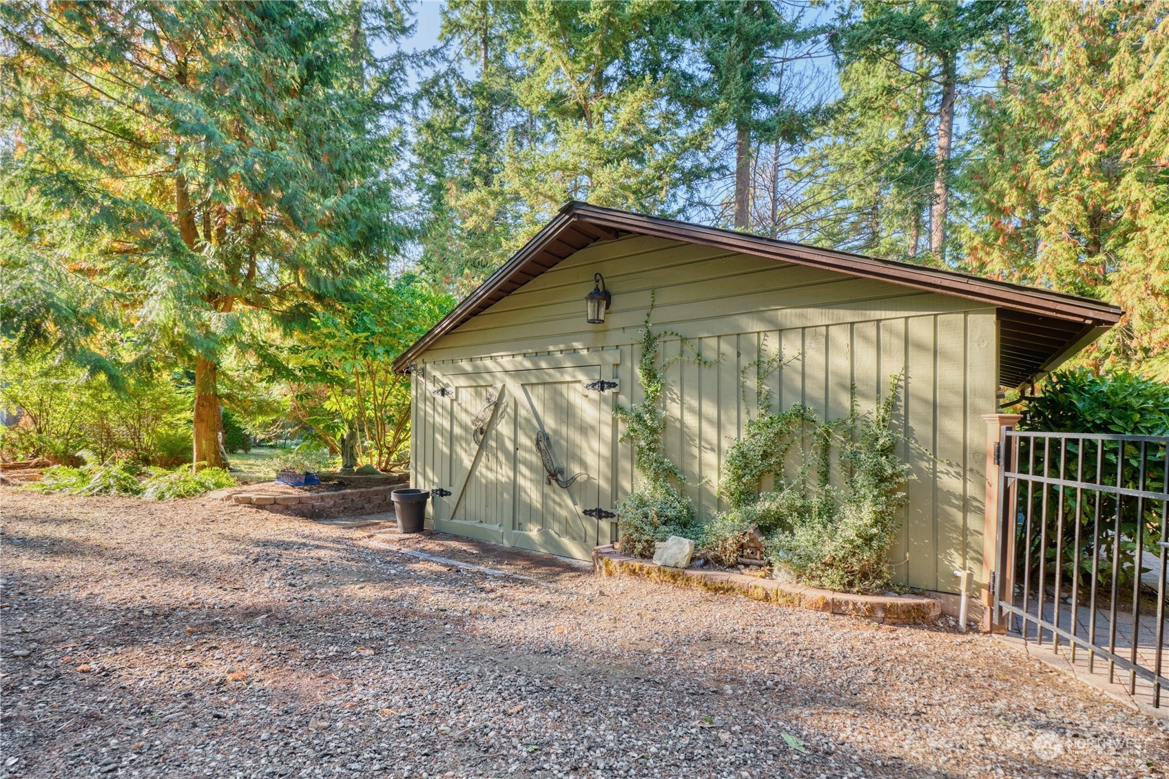 1986 Wellington Road Point Roberts, WA 98281 - Photo 21 of 26 a backyard of a house with lots of green space