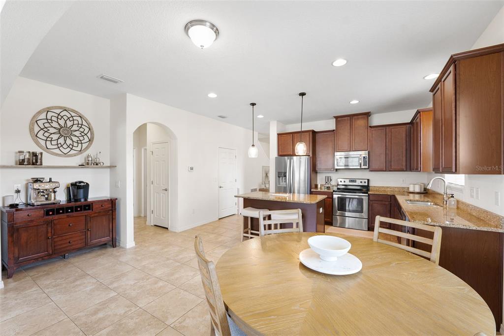 1653 Nature View Drive Lutz, FL 33558 - Photo 9 of 63