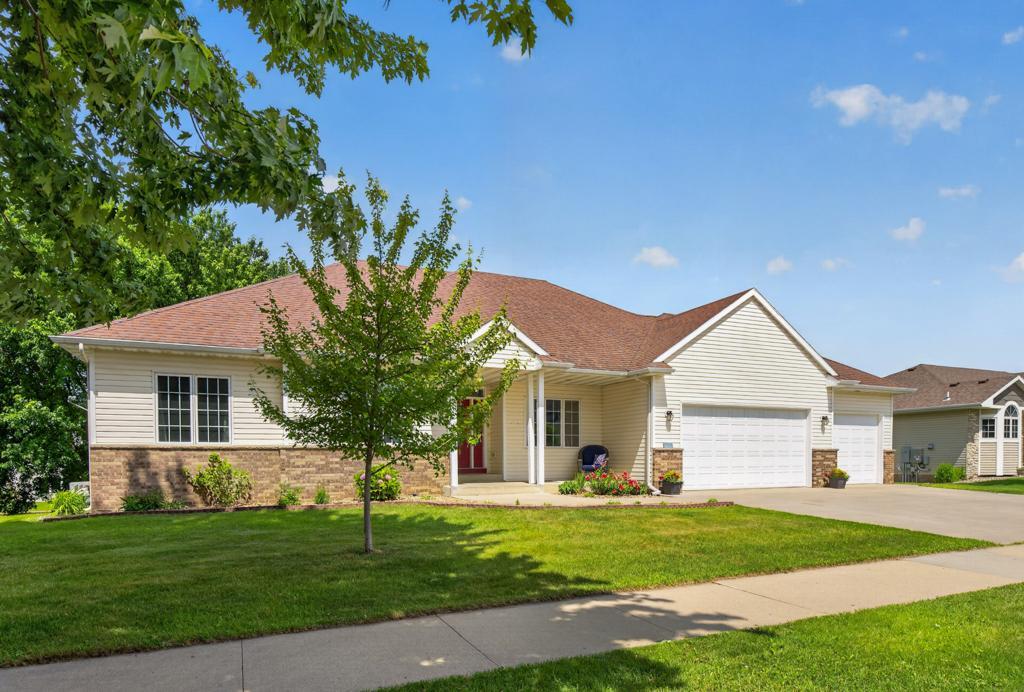 2967 Darcy Drive Northeast Rochester, MN 55906 - Photo 2 of 53