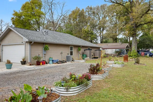 $284,900 | 276 East Elm Avenue, Crestview, FL 32536