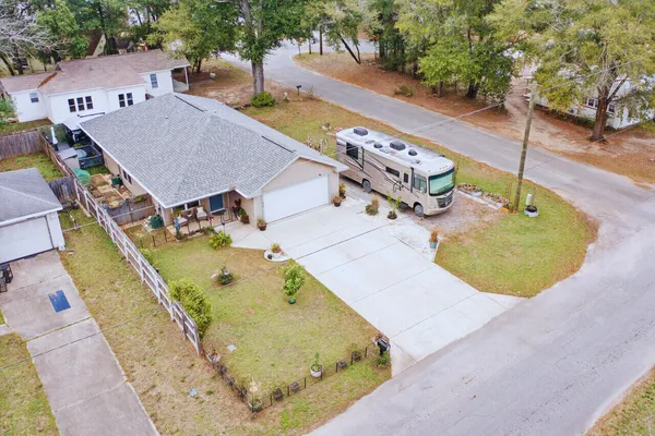 $284,900 | 276 East Elm Avenue, Crestview, FL 32536