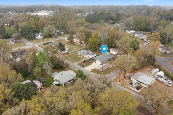 $284,900 | 276 East Elm Avenue, Crestview, FL 32536