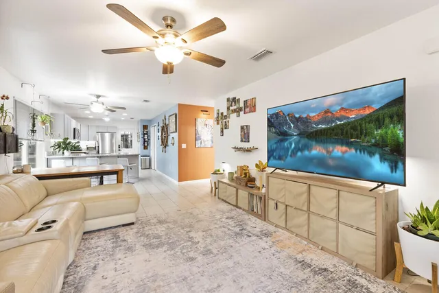 $289,900 | 276 East Elm Avenue, Crestview, FL 32536