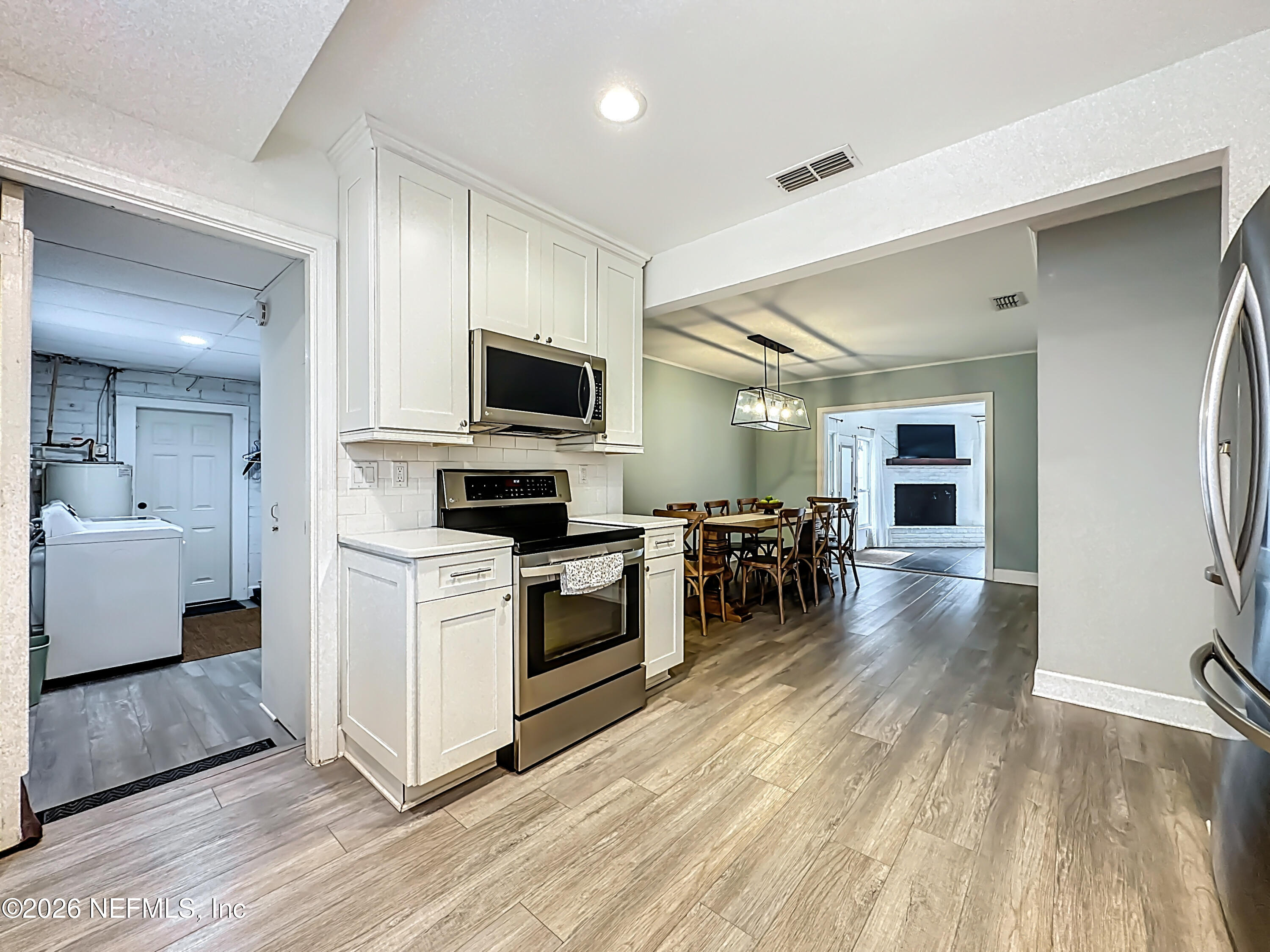 5553 Salerno Road Jacksonville, FL 32244 - Photo 22 of 42 Kitchen