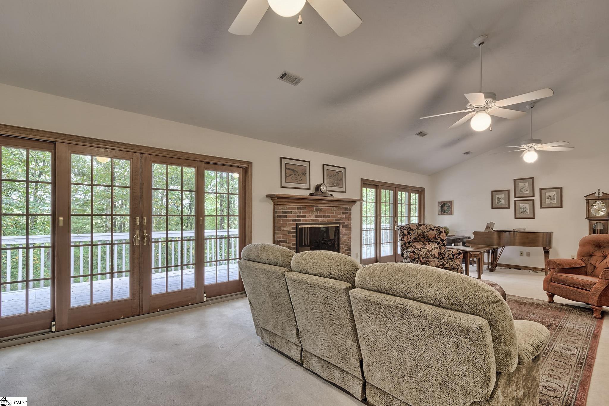 41 Flatwoods Road Travelers Rest, SC 29690 - Photo 5 of 35
