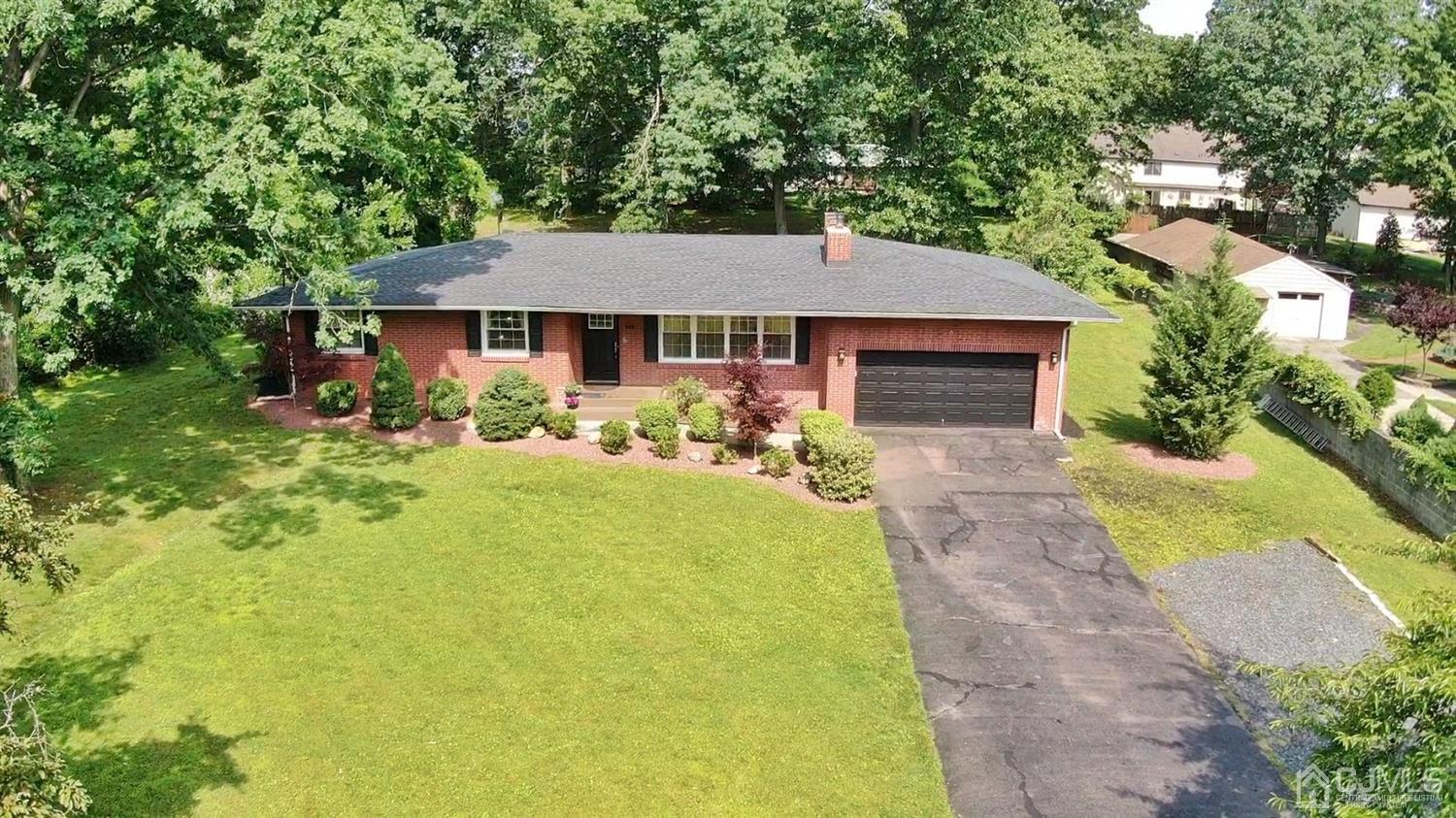 149 Dutch Road East Brunswick, NJ 08816 - Photo 2 of 39 Gallery Image 2