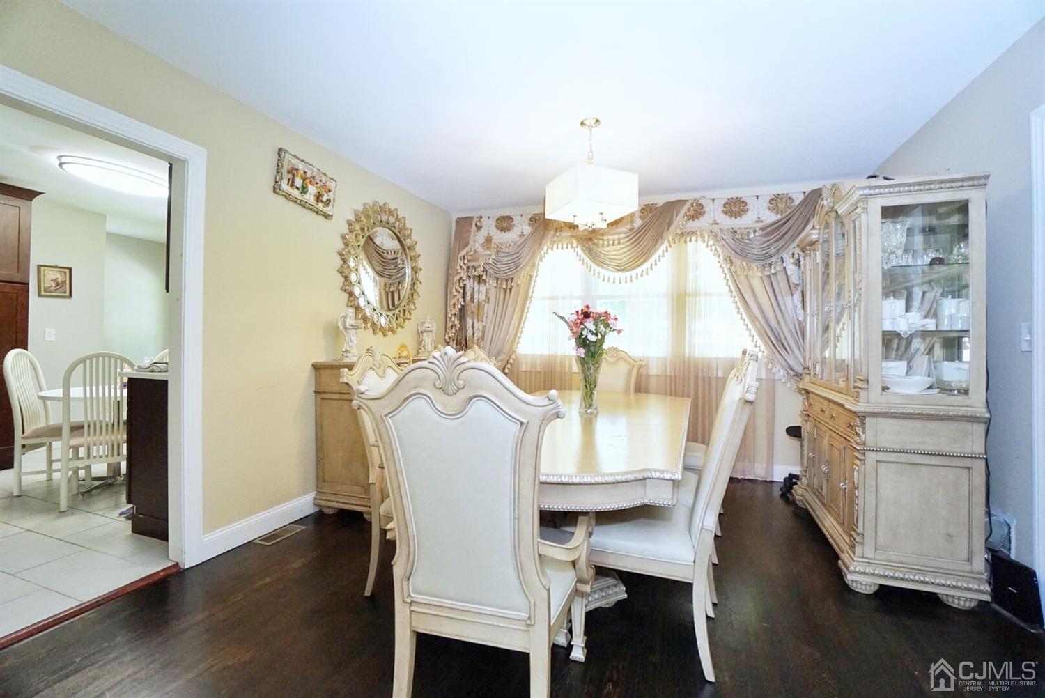 149 Dutch Road East Brunswick, NJ 08816 - Photo 8 of 39 Gallery Image 8