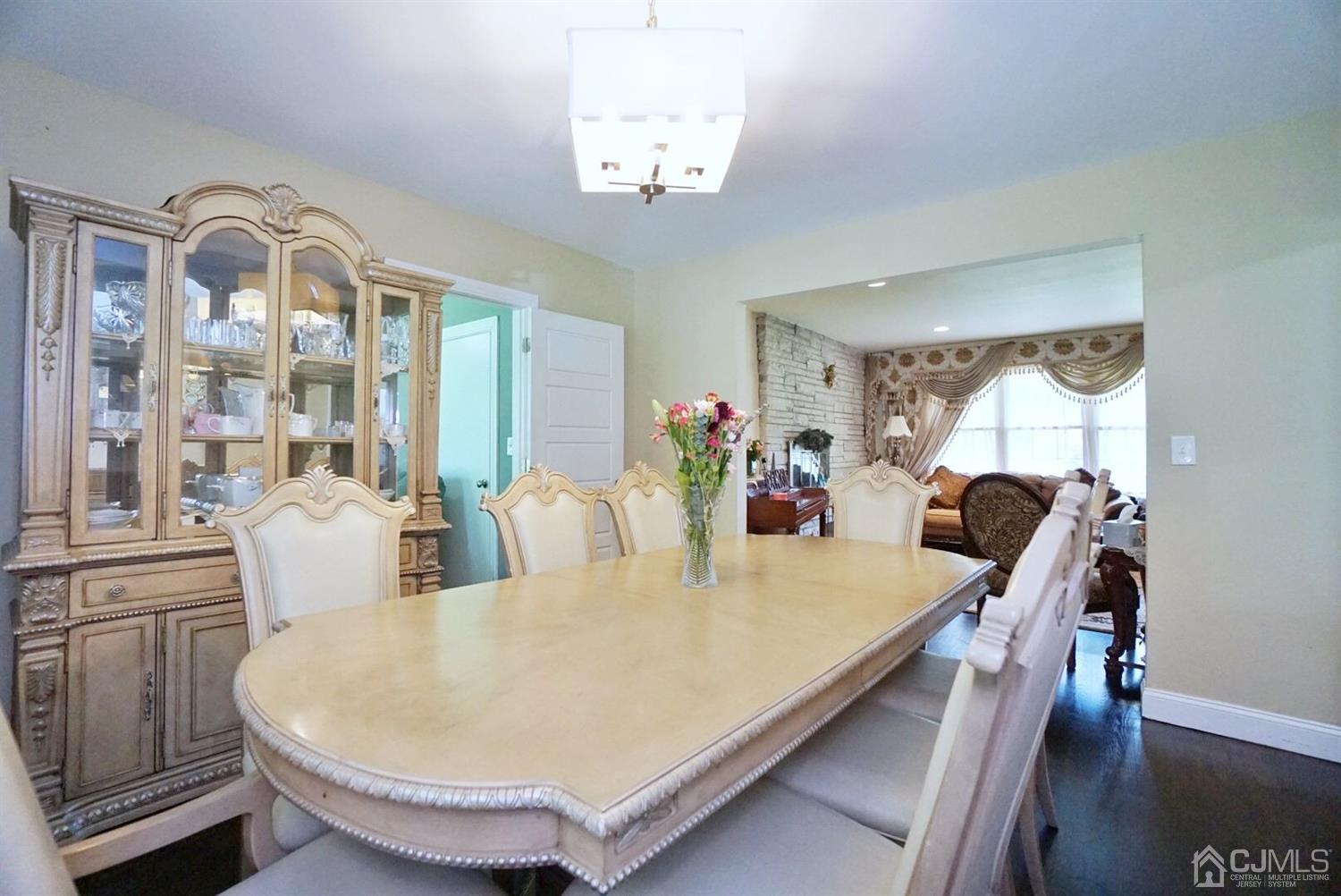 149 Dutch Road East Brunswick, NJ 08816 - Photo 10 of 39 Gallery Image 10