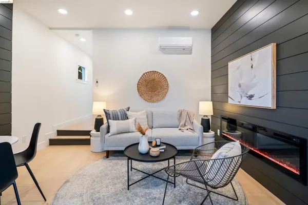 $1,525,000 | 846 Adams Street, Albany, CA 94706