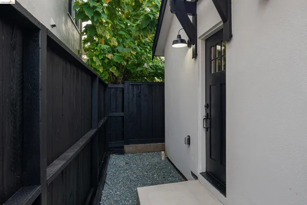 $1,525,000 | 846 Adams Street, Albany, CA 94706