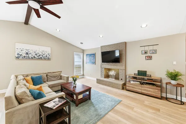 $3,750 | 7210 Towering Oaks Drive, Austin, TX 78745