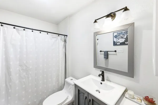 $3,750 | 7210 Towering Oaks Drive, Austin, TX 78745