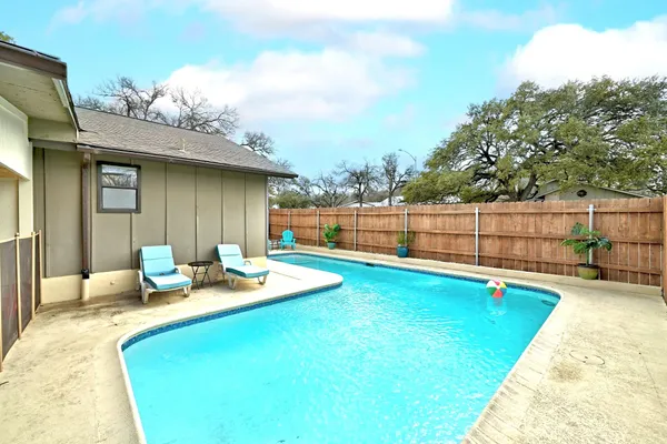$3,750 | 7210 Towering Oaks Drive, Austin, TX 78745