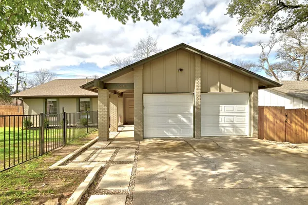$3,750 | 7210 Towering Oaks Drive, Austin, TX 78745