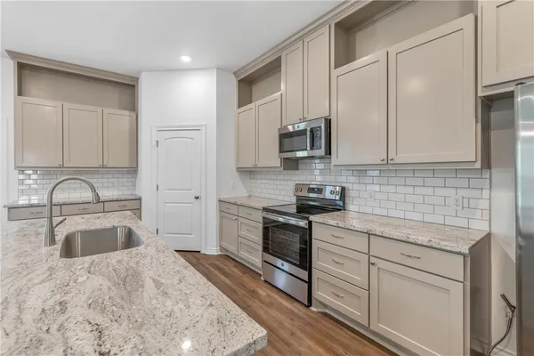 $3,200 | 1220 Neal Pickett Drive, College Station, TX 77840
