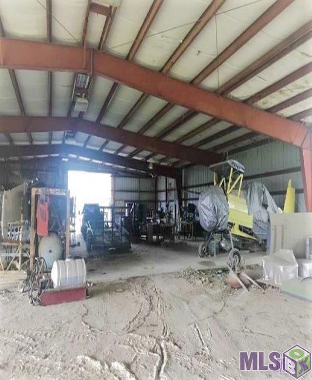 9500 Blackwater Road Baker, LA 70714 - Photo 4 of 9 SHOP AREA