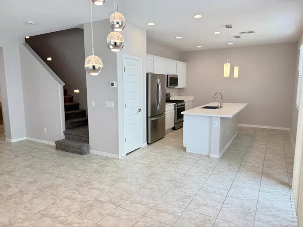 $2,000 | 14220 West Buckskin Trail, Surprise, AZ 85387