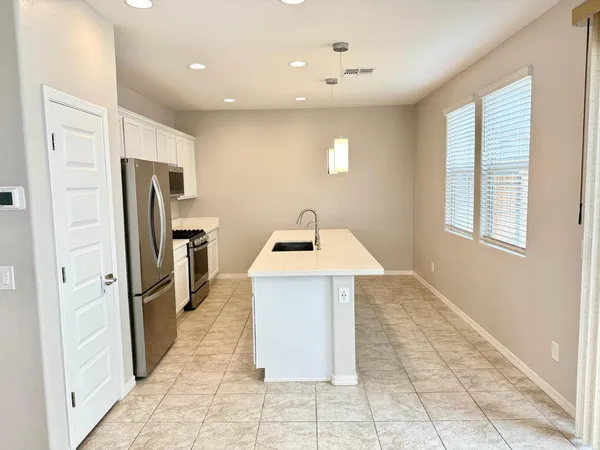 $2,000 | 14220 West Buckskin Trail, Surprise, AZ 85387