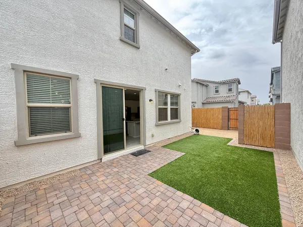 $2,000 | 14220 West Buckskin Trail, Surprise, AZ 85387