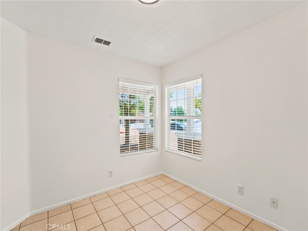 37024 Boxleaf Road Palmdale, CA 93550 - Photo 21 of 34
