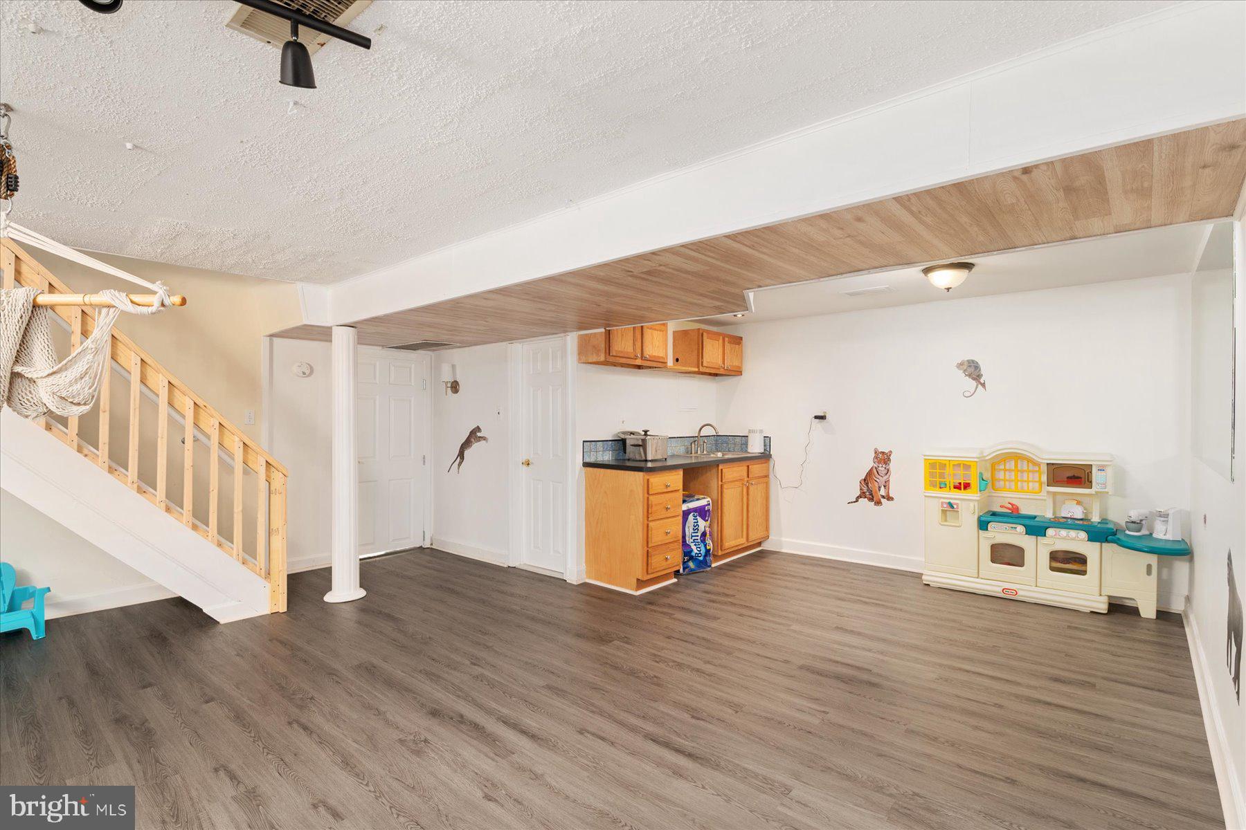 5204 Larlin Road Halethorpe, MD 21227 - Photo 26 of 37 Gallery Image 26