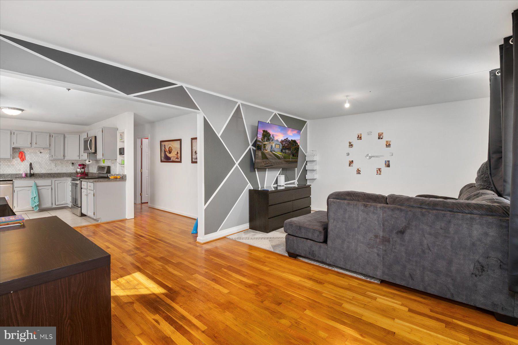 5204 Larlin Road Halethorpe, MD 21227 - Photo 10 of 37 Gallery Image 10