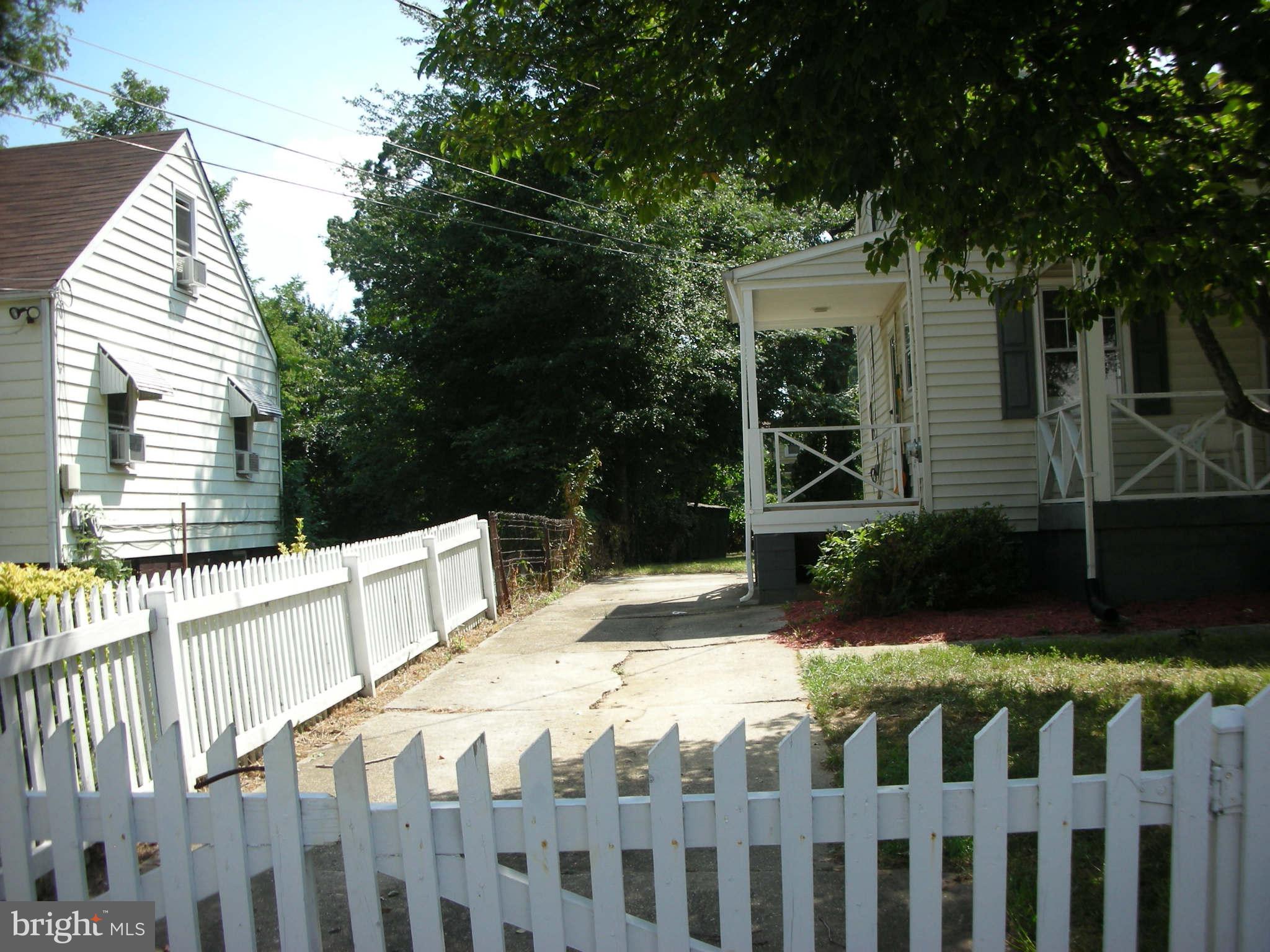 6711 Poplar Road Suitland, MD 20746 - Photo 3 of 20 Exterior (General)