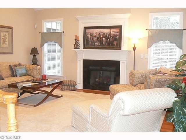 226 Canyon Road Mocksville, NC 27028 - Photo 2 of 16 Living Room.