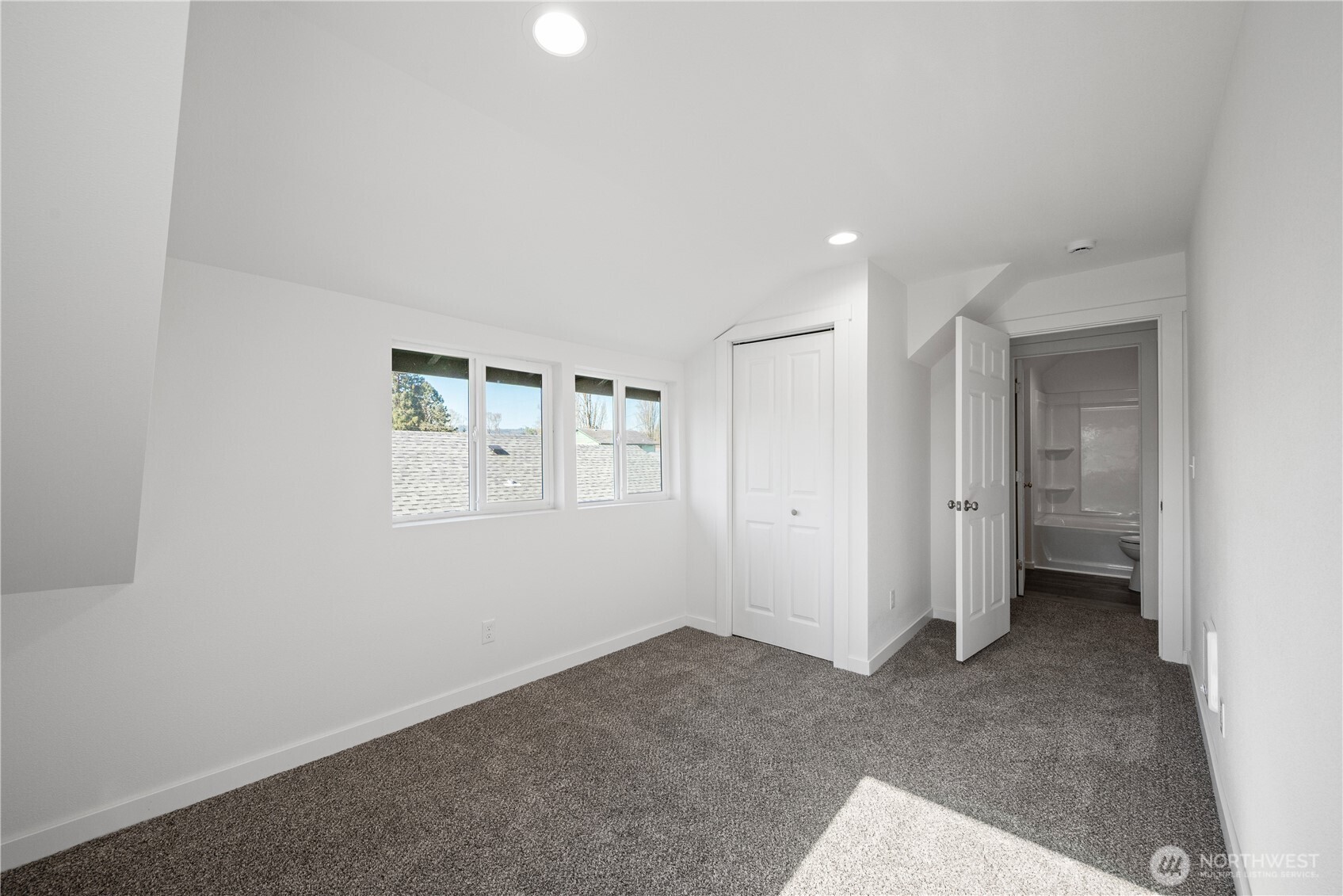 285 20th Avenue Longview, WA 98632 - Photo 11 of 37 a view of an empty room with a bathroom
