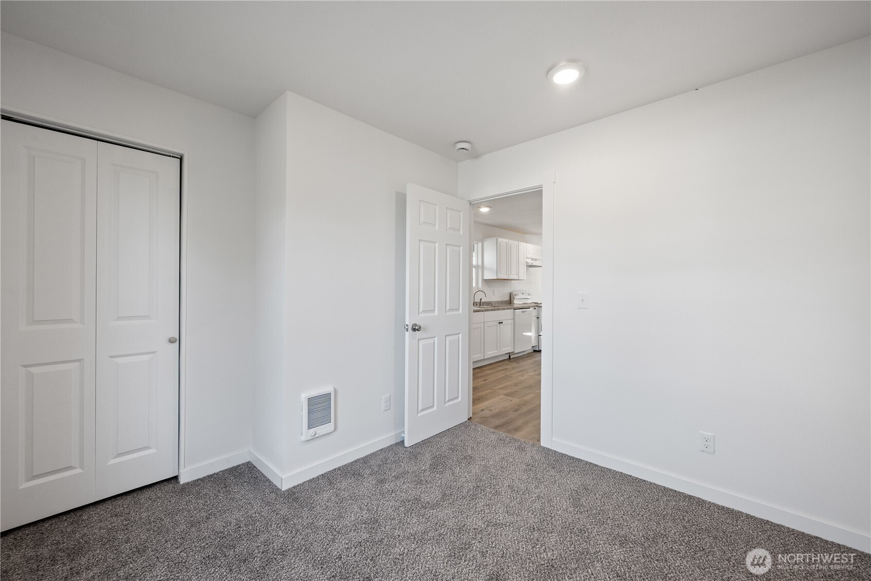 285 20th Avenue Longview, WA 98632 - Photo 20 of 37