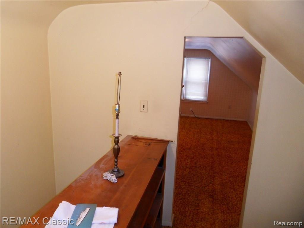 3303 Durham Road Royal Oak, MI 48073 - Photo 11 of 25 SDC17174.JPG