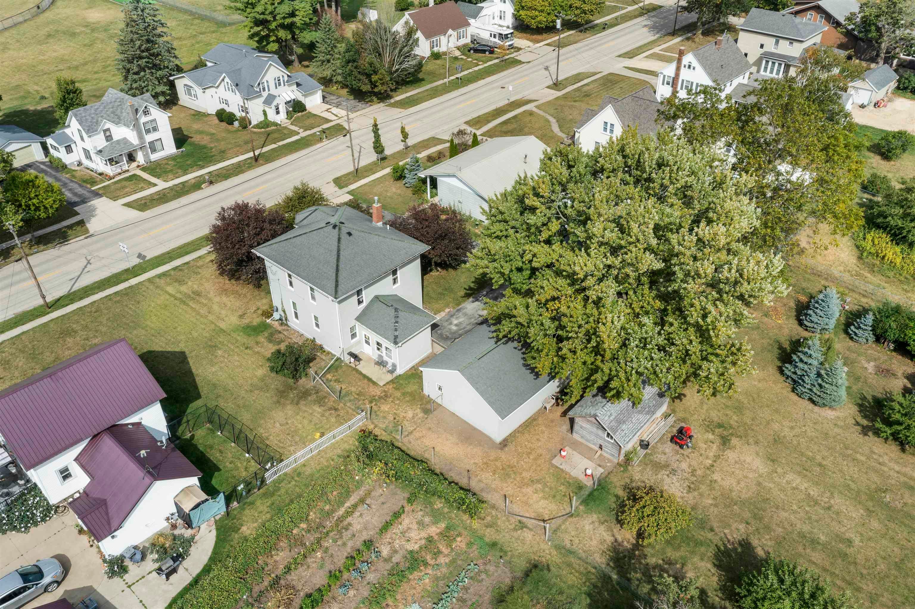 424 Commercial Street Strawberry Point, IA 52076 - Photo 10 of 30 Gallery Image 10