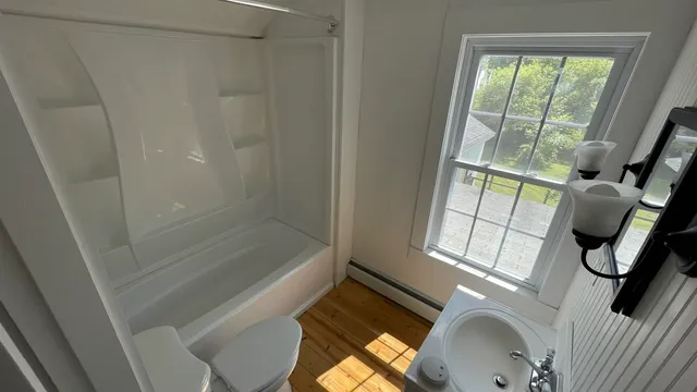 $235,995 | 2359 Highway 107, Royalton, VT 05032