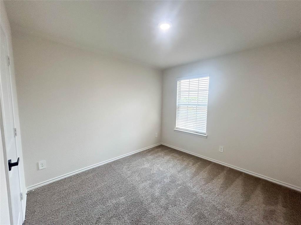 935 Keystone Court Ferris, TX 75125 - Photo 18 of 23 Gallery Image 18