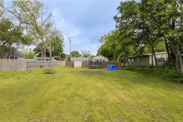 $295,000 | 108 Westvue Street, Terrell, TX 75160