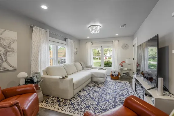 $295,000 | 108 Westvue Street, Terrell, TX 75160