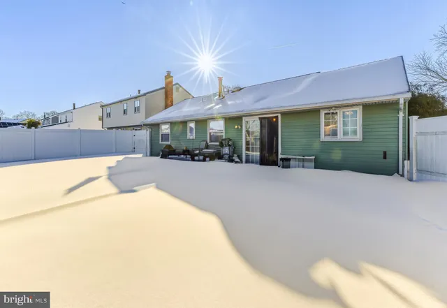 $315,000 | 1018 Micawber Drive, Williamstown, NJ 08094