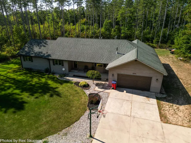 $515,000 | 6481 South Tall Pine Trail, Newaygo, MI 49337