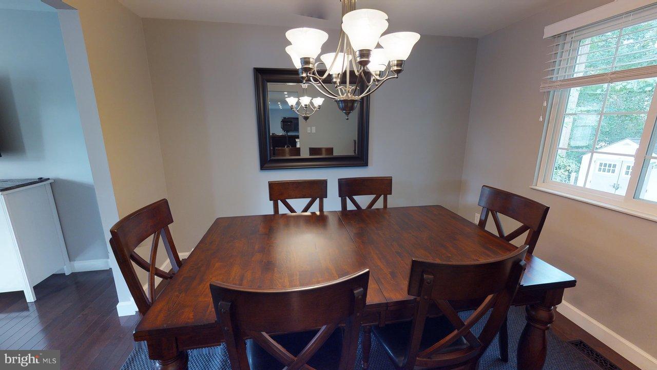 6113 Covered Bridge Road Burke, VA 22015 - Photo 13 of 26 Dining Room