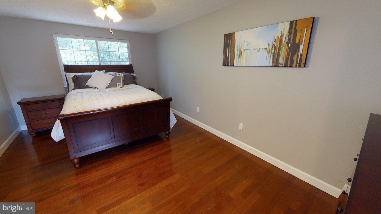 6113 Covered Bridge Road Burke, VA 22015 - Photo 17 of 26 Bedroom (Master)