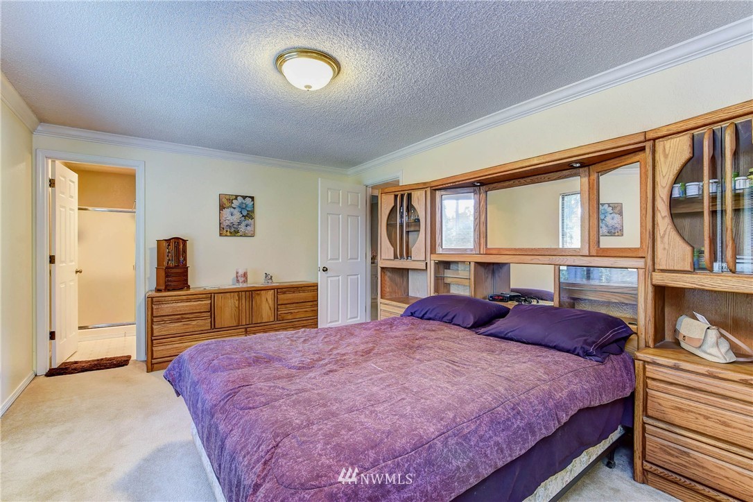 22127 49th Avenue Southeast Bothell, WA 98021 - Photo 12 of 25