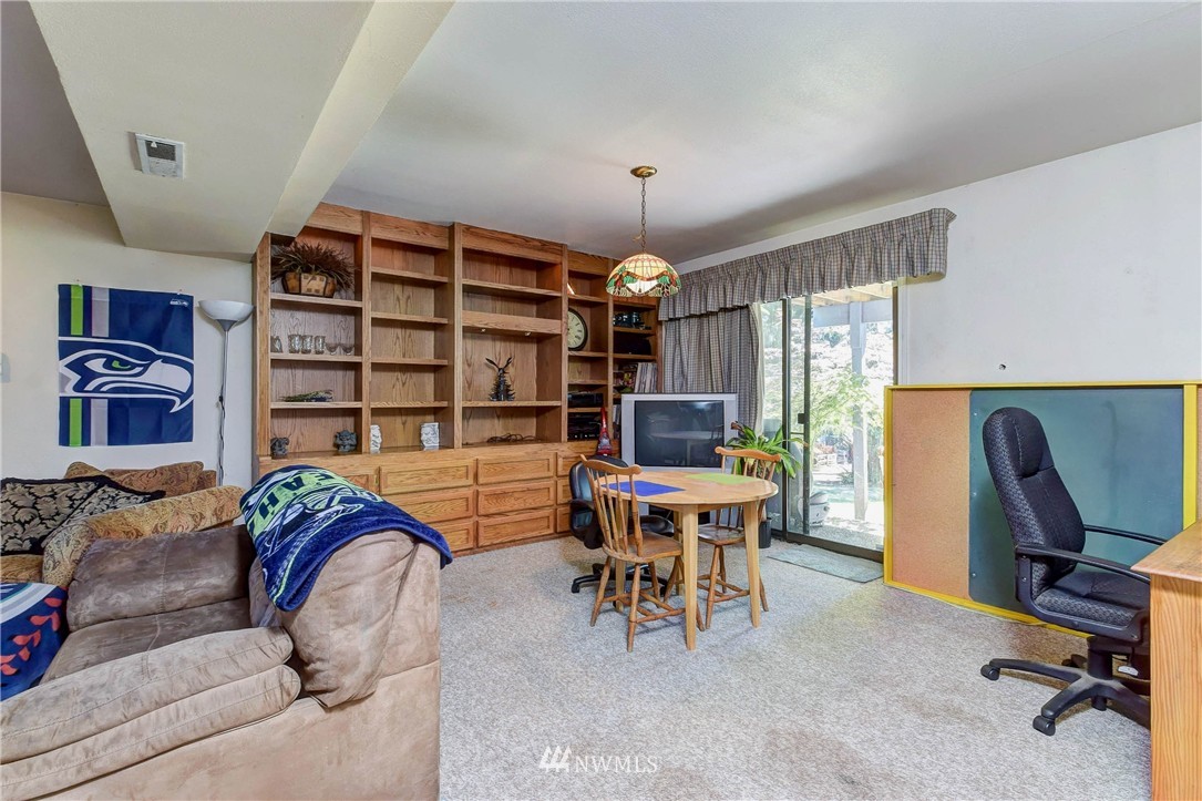 22127 49th Avenue Southeast Bothell, WA 98021 - Photo 16 of 25