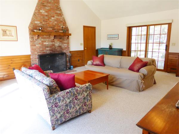 103 Charter Road Acton, MA 01720 - Photo 11 of 17 Gallery Image 11
