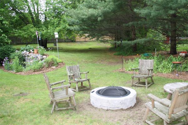 103 Charter Road Acton, MA 01720 - Photo 16 of 17 Gallery Image 16