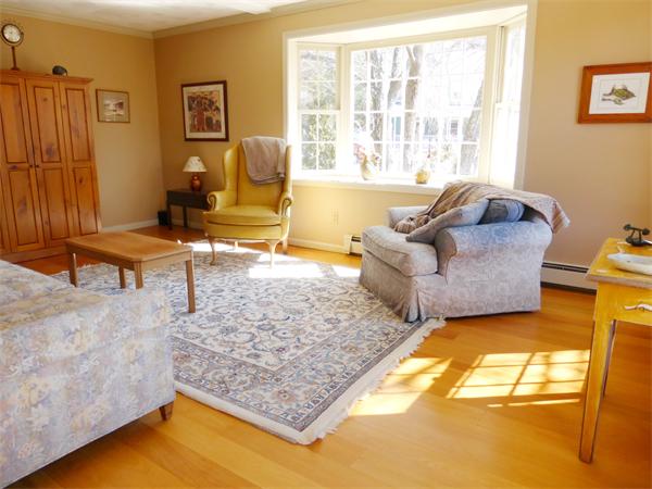 103 Charter Road Acton, MA 01720 - Photo 3 of 17 Gallery Image 3