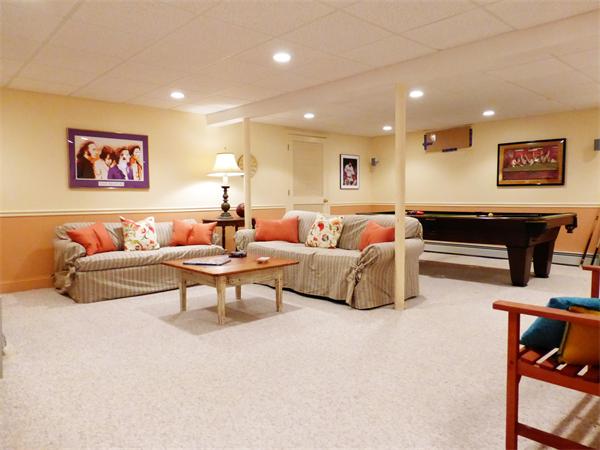 103 Charter Road Acton, MA 01720 - Photo 6 of 17 Gallery Image 6