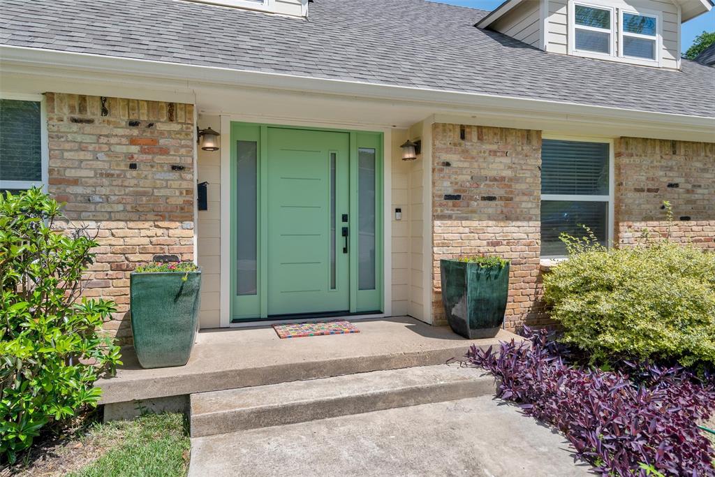 9783 Broken Bow Road Dallas, TX 75238 - Photo 2 of 39
