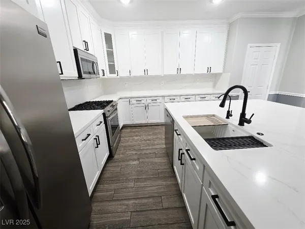 $765,000 | 7055 Fort Tule Avenue, Las Vegas, NV 89179