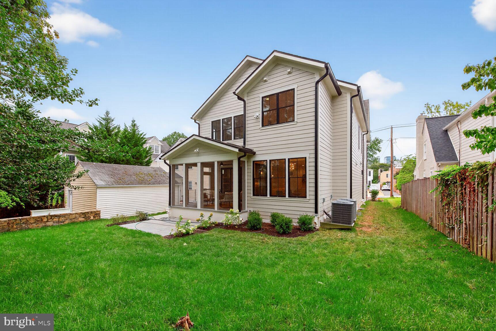 4812 Chevy Chase Boulevard Chevy Chase, MD 20815 - Photo 28 of 32 Private, flat rear yard