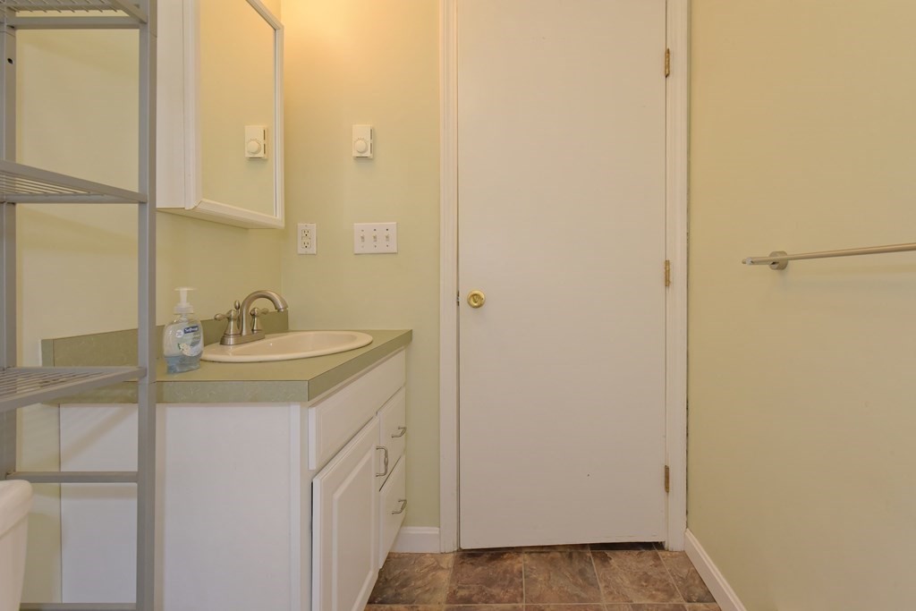 2 Oden Avenue, Unit 7 Worcester, MA 01604 - Photo 26 of 39